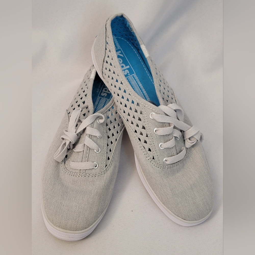 Keds Women's Perforated Gray Canvas Sneakers Size 9